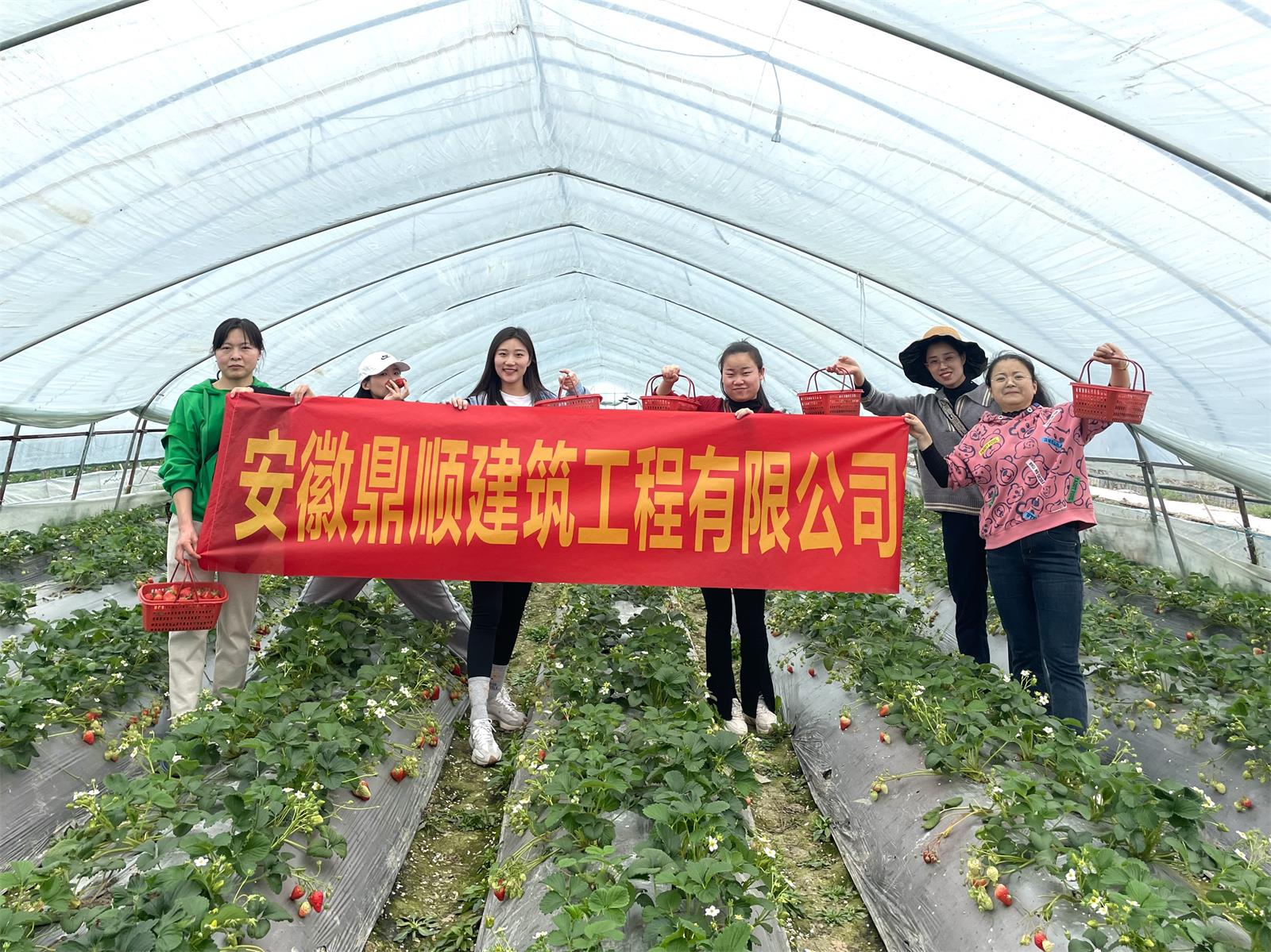 春風(fēng)有信，花開有期，喜迎三八婦女節(jié)