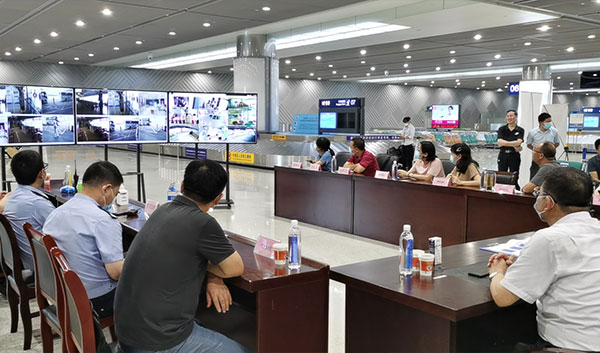 合肥市应急管理局防疫办公室航班接机现场视频可视化保障