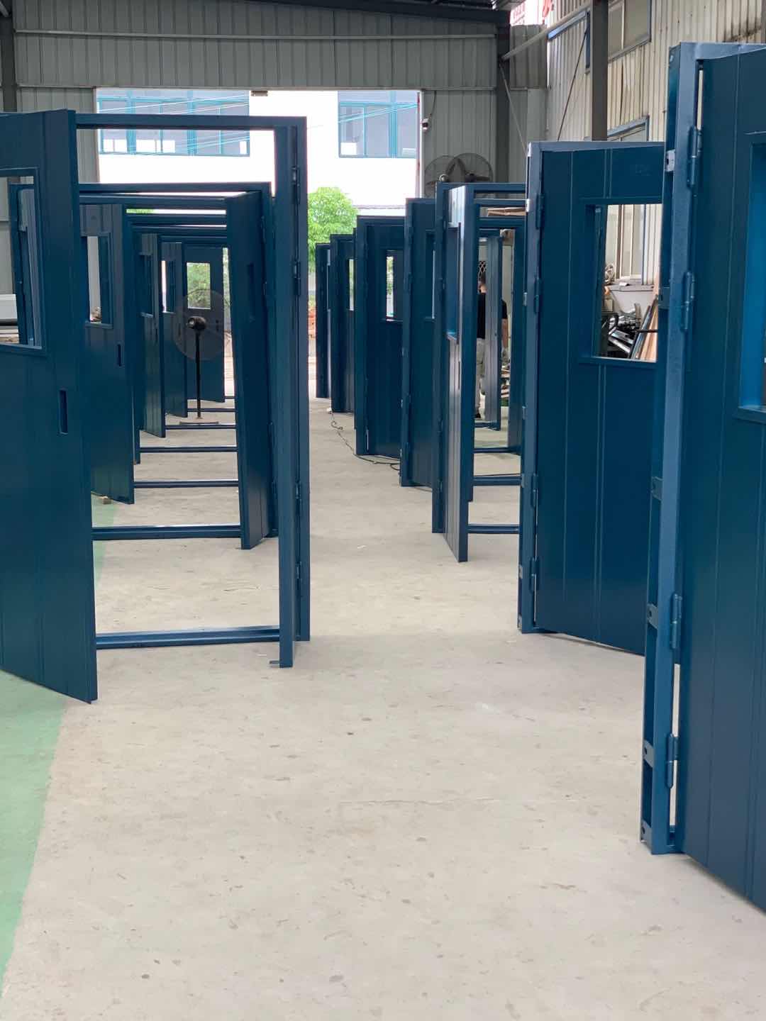凤凰城燕园单元门更换